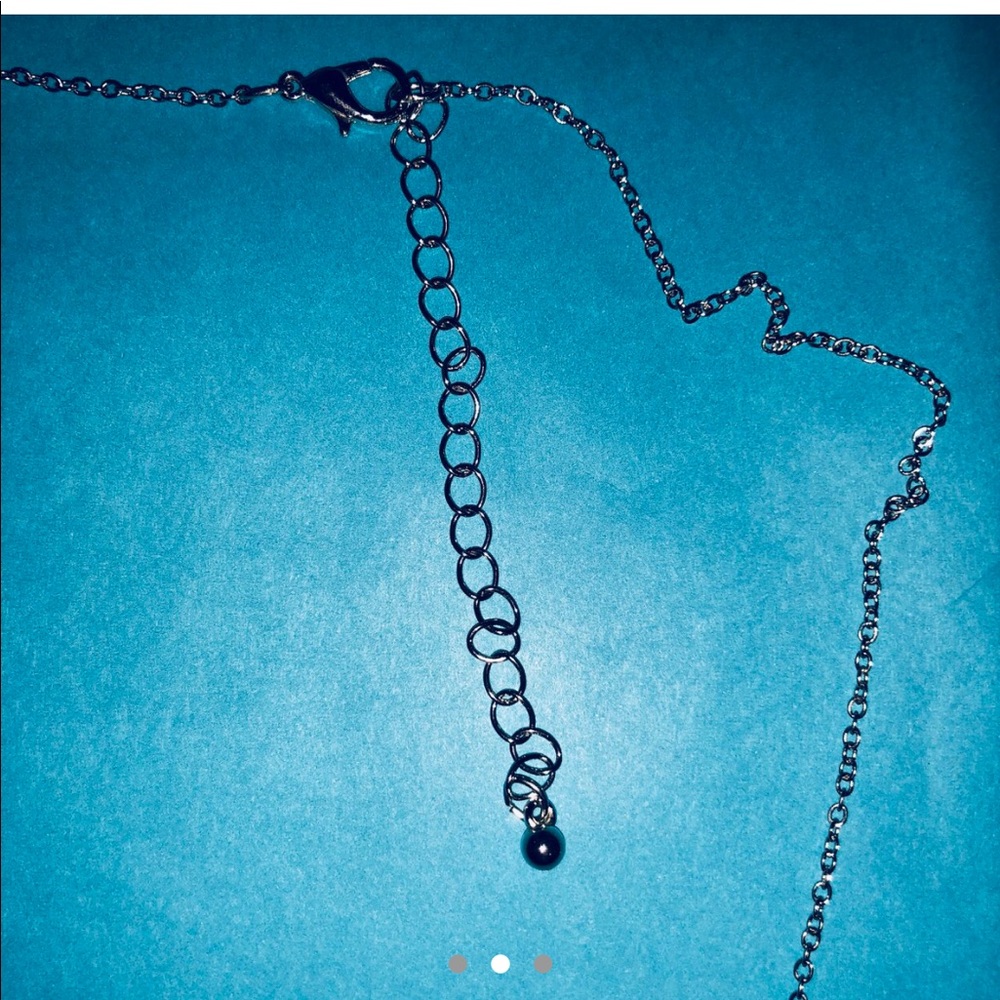 simple necklace - Picture 3 of 3